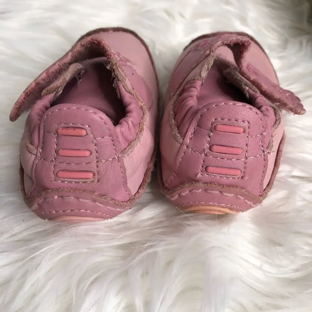 Stride Rite Lil Chuckle Bunny pink baby booties 3m